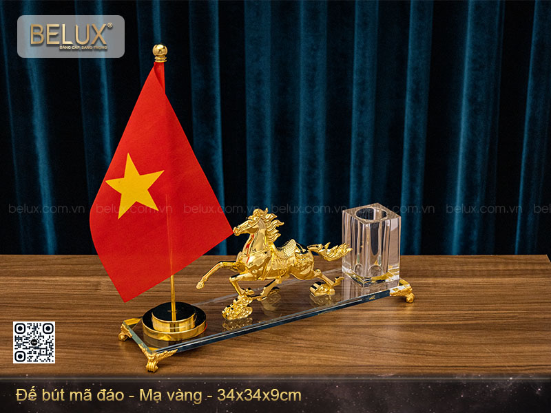Đế cắm bút mã đáo mạ vàng